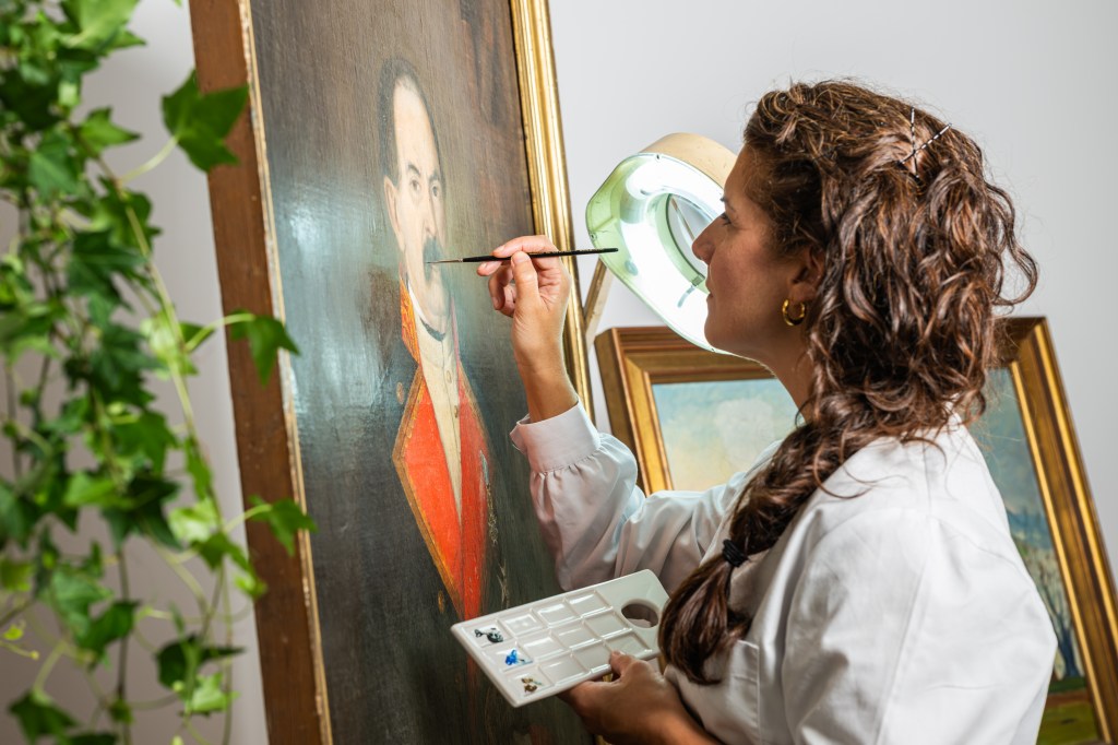 restauración Patricia Muñoz Restauradora de Arte de Galicia. Especializada en conservación y restauración de cuadros